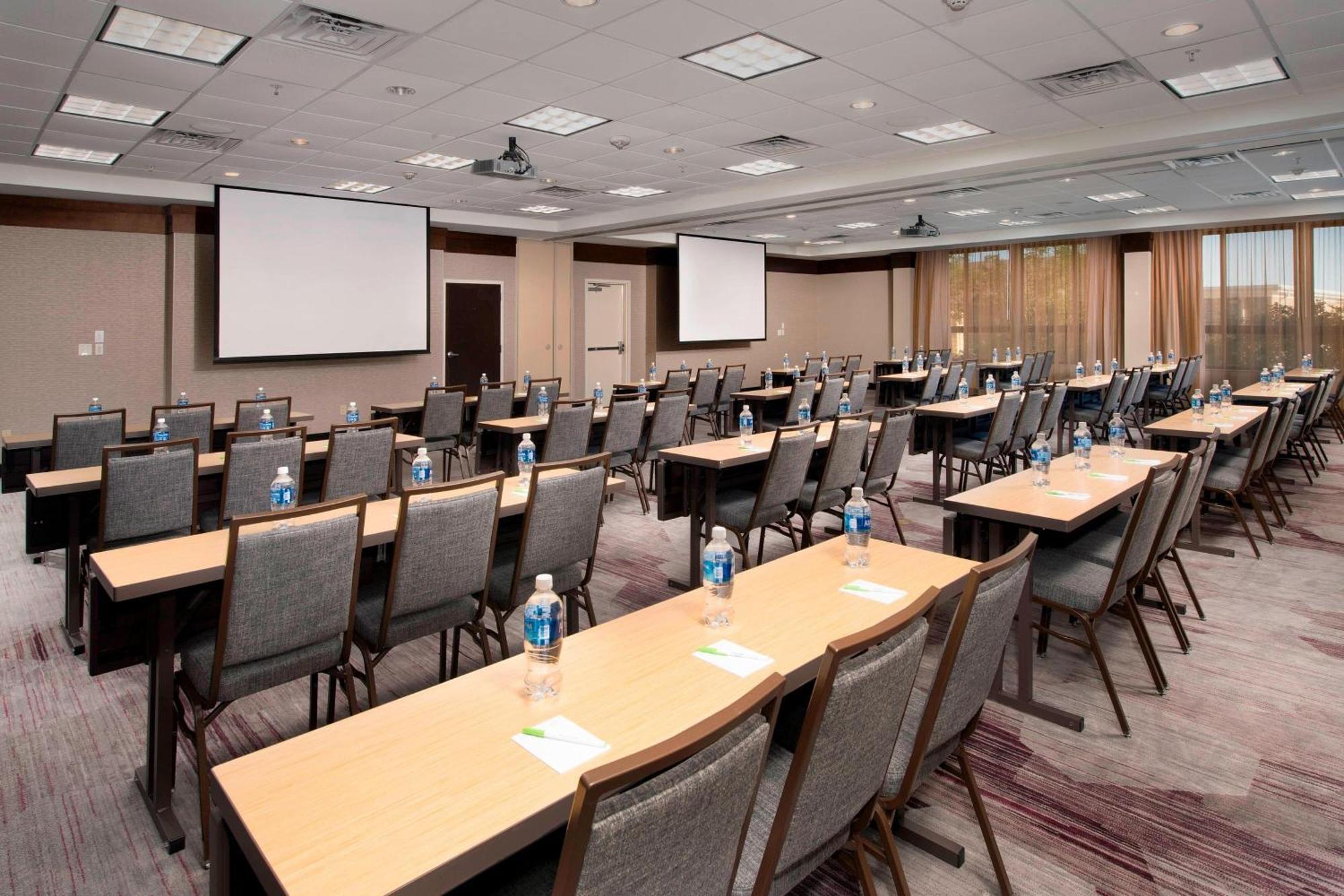 Courtyard By Marriott Tyler Hotel Exterior photo